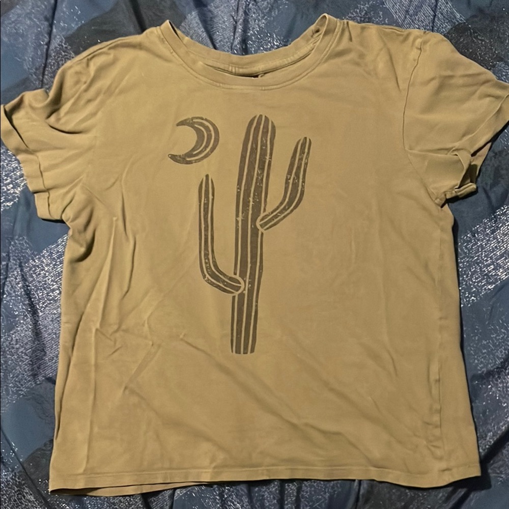 Green Graphic Boxy Tee with Short Sleeves